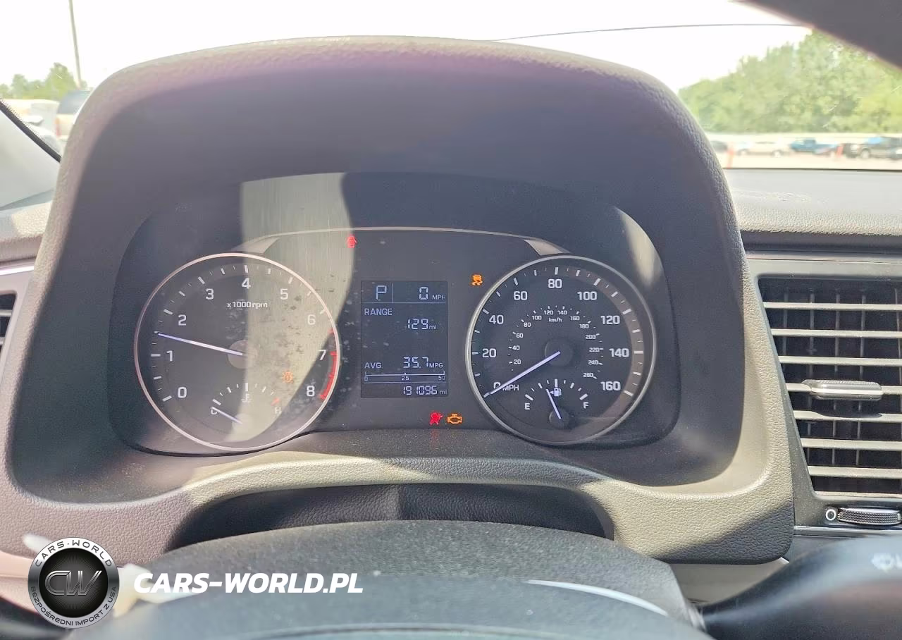 2017 Hyundai Elantra Se VIN:5NPD74LF6HH172794 - 9