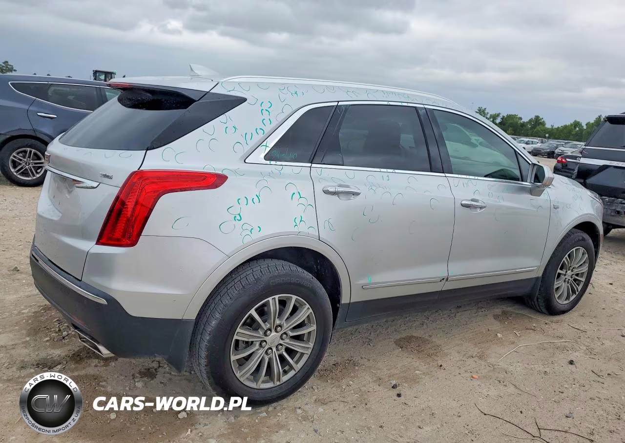 2018 Cadillac Xt5 Luxury VIN:1GYKNCRS1JZ104021 - 3