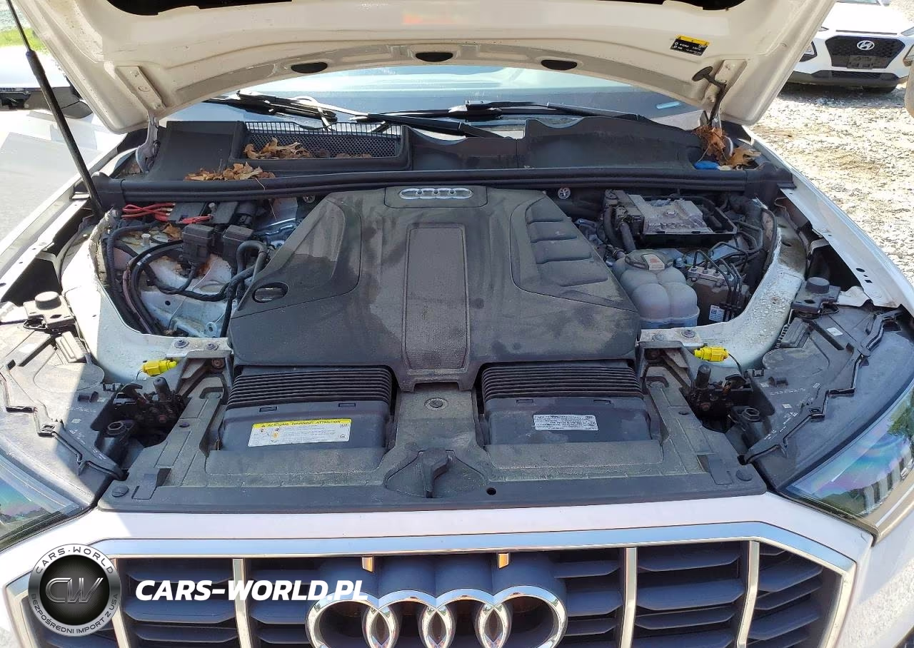 2020 Audi Q7 Premium Plus VIN:WA1LJAF77LD007135 - 12