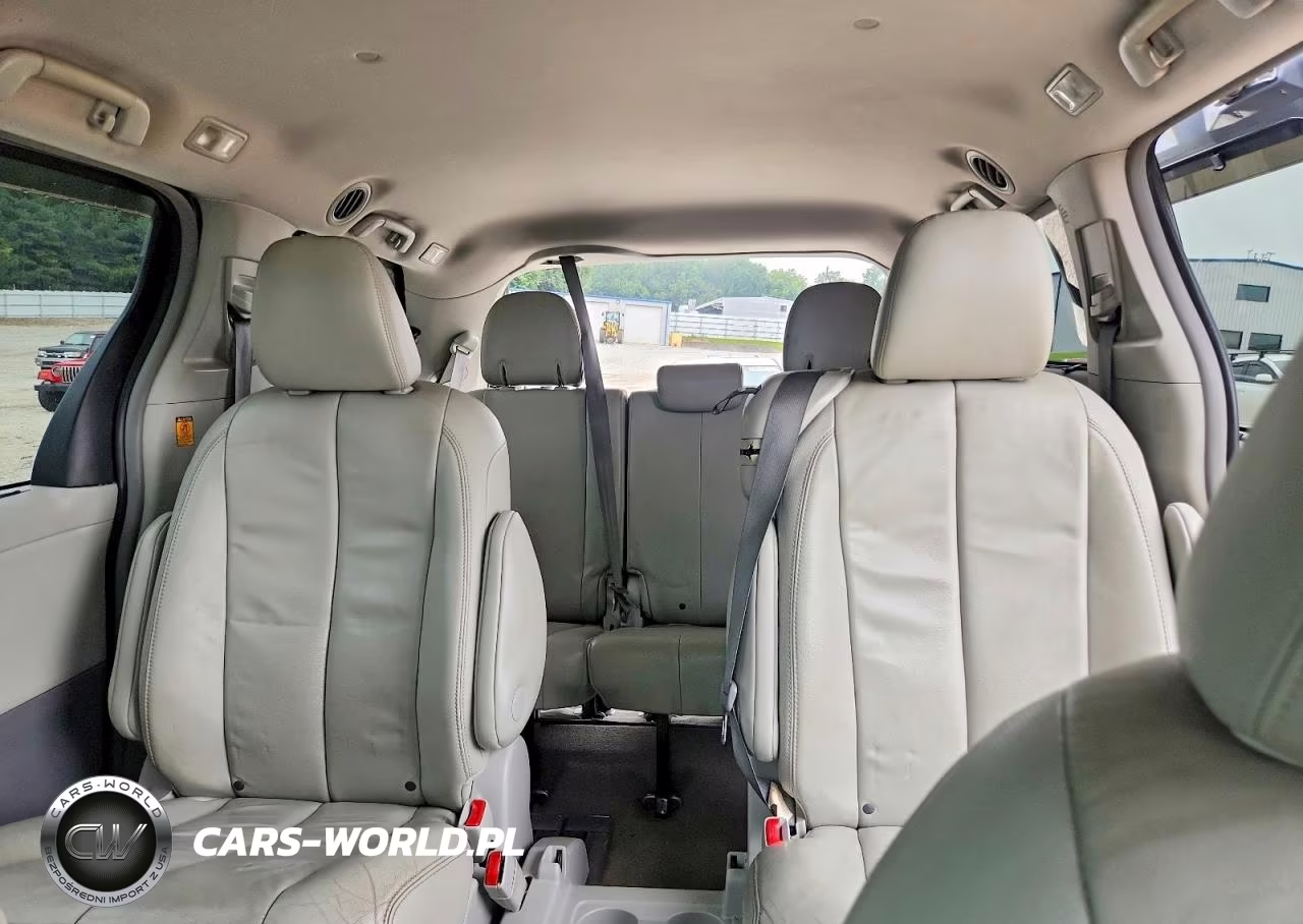 2013 Toyota Sienna Xle 8-Passenger VIN:5TDYK3DC5DS340654 - 10