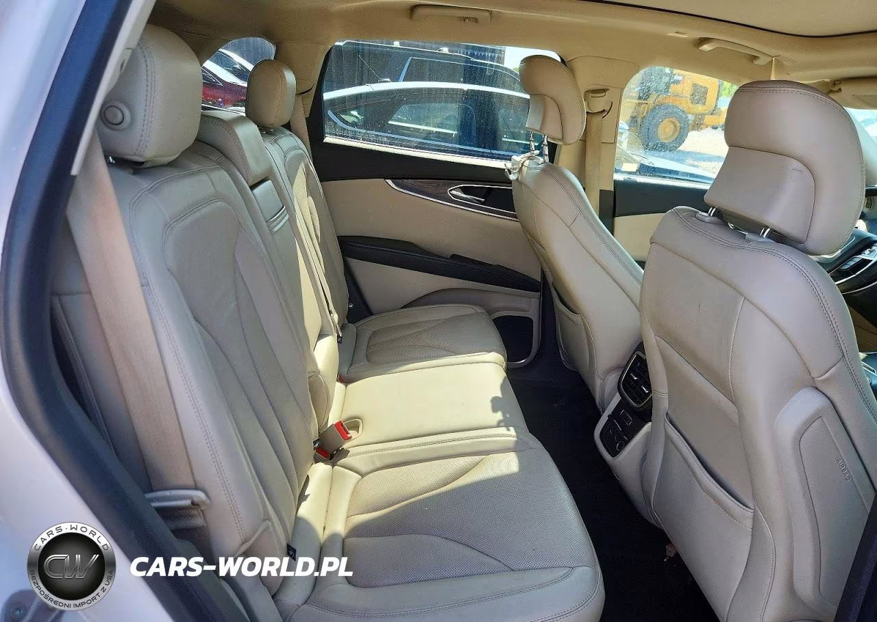 2019 Lincoln Nautilus Reserve VIN:2LMPJ8L94KBL66713 - 10