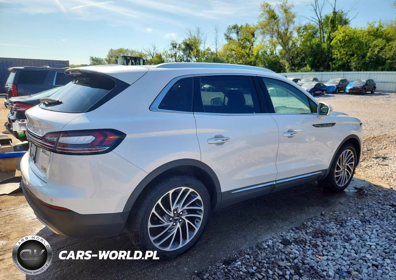 2019 Lincoln Nautilus Reserve VIN:2LMPJ8L94KBL66713 - 3
