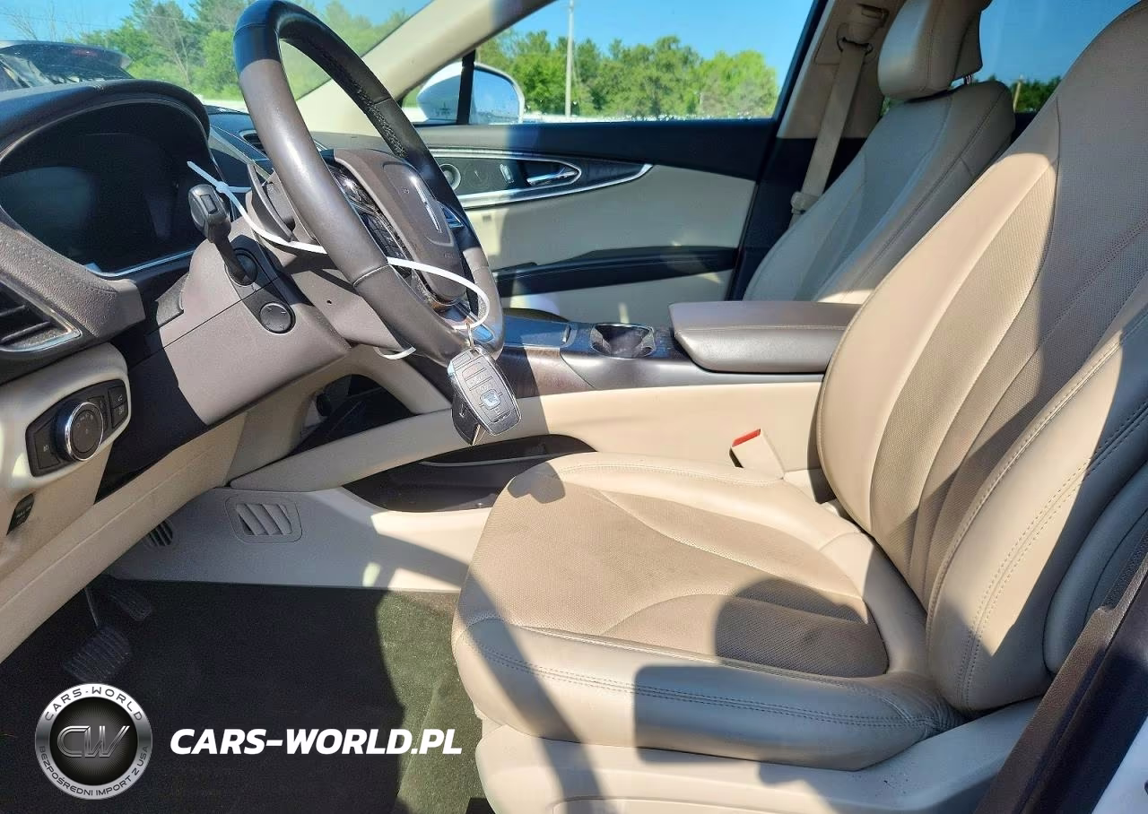 2019 Lincoln Nautilus Reserve VIN:2LMPJ8L94KBL66713 - 7