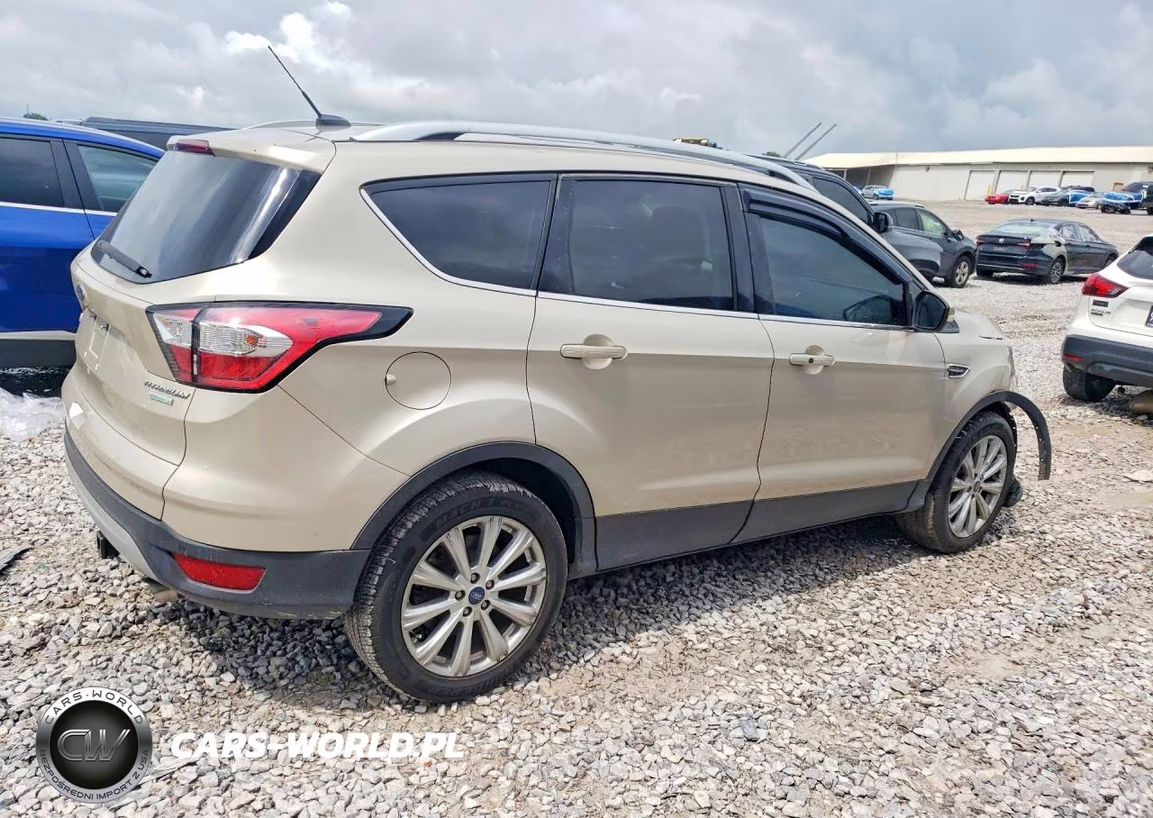 2017 Ford Escape Titanium VIN:1FMCU0J9XHUE01330 - 3