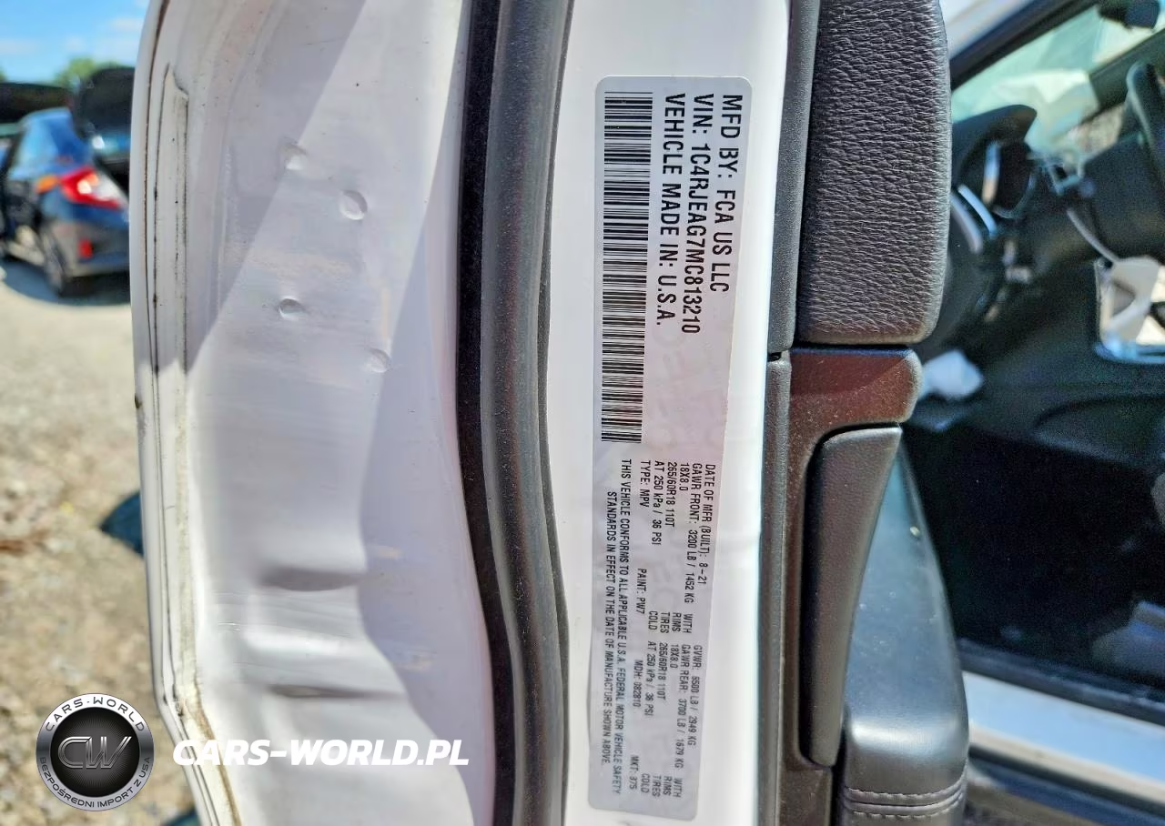 2021 Jeep Grand Cherokee Laredo VIN:1C4RJEAG7MC813210 - 12