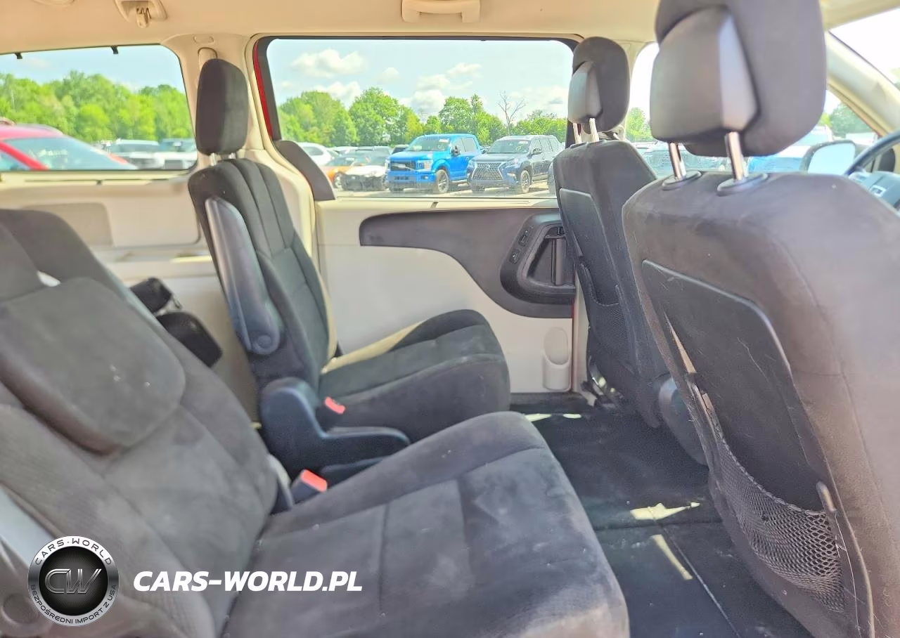 2013 Dodge Grand Caravan Crew VIN:2C4RDGDG6DR607446 - 11