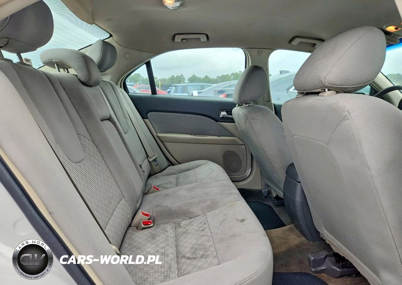 2012 Ford Fusion S VIN:3FAHP0GA6CR200047 - 10