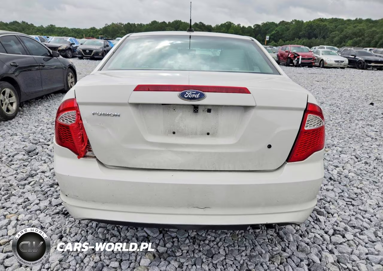 2012 Ford Fusion S VIN:3FAHP0GA6CR200047 - 6
