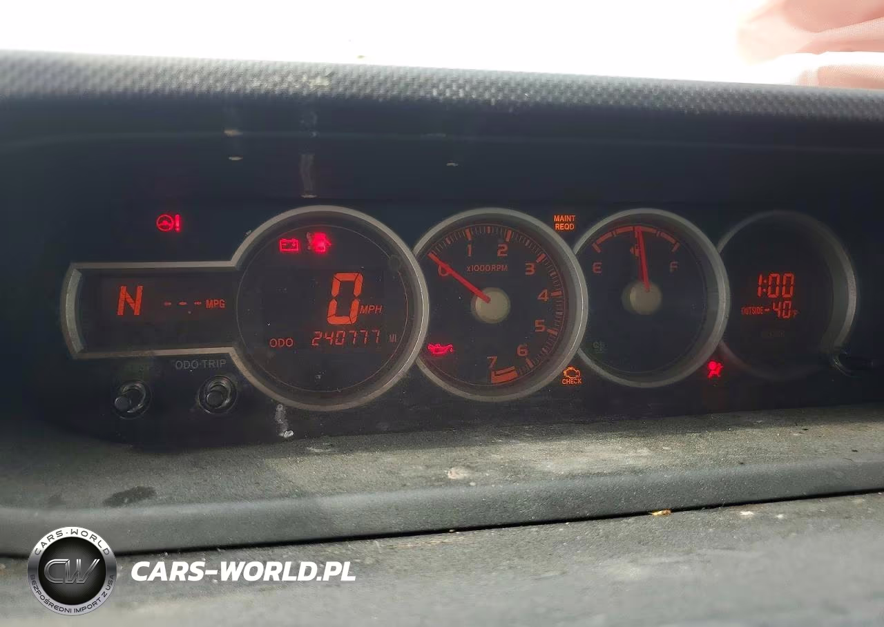 SCION XB VIN:JTLZE4FE0B1130753 - 9