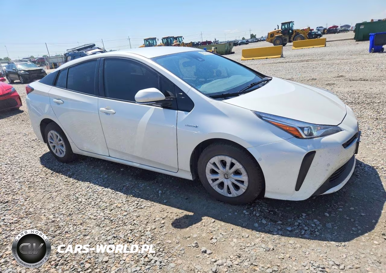 2019 Toyota Prius Le VIN:JTDKARFU0K3095293 - 4