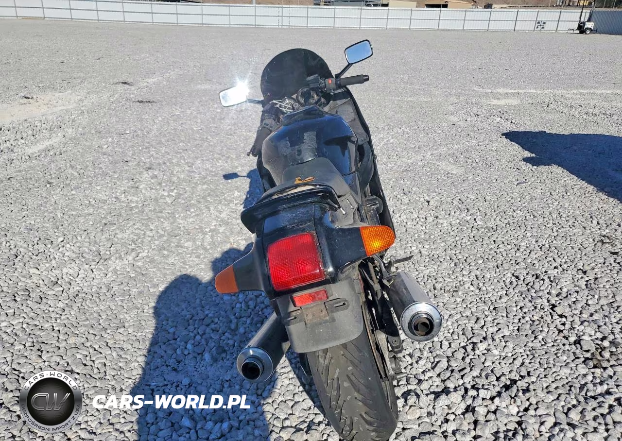 1992 Kawasaki Zx1100 VIN:JKAZXBC18NA026991 - 4