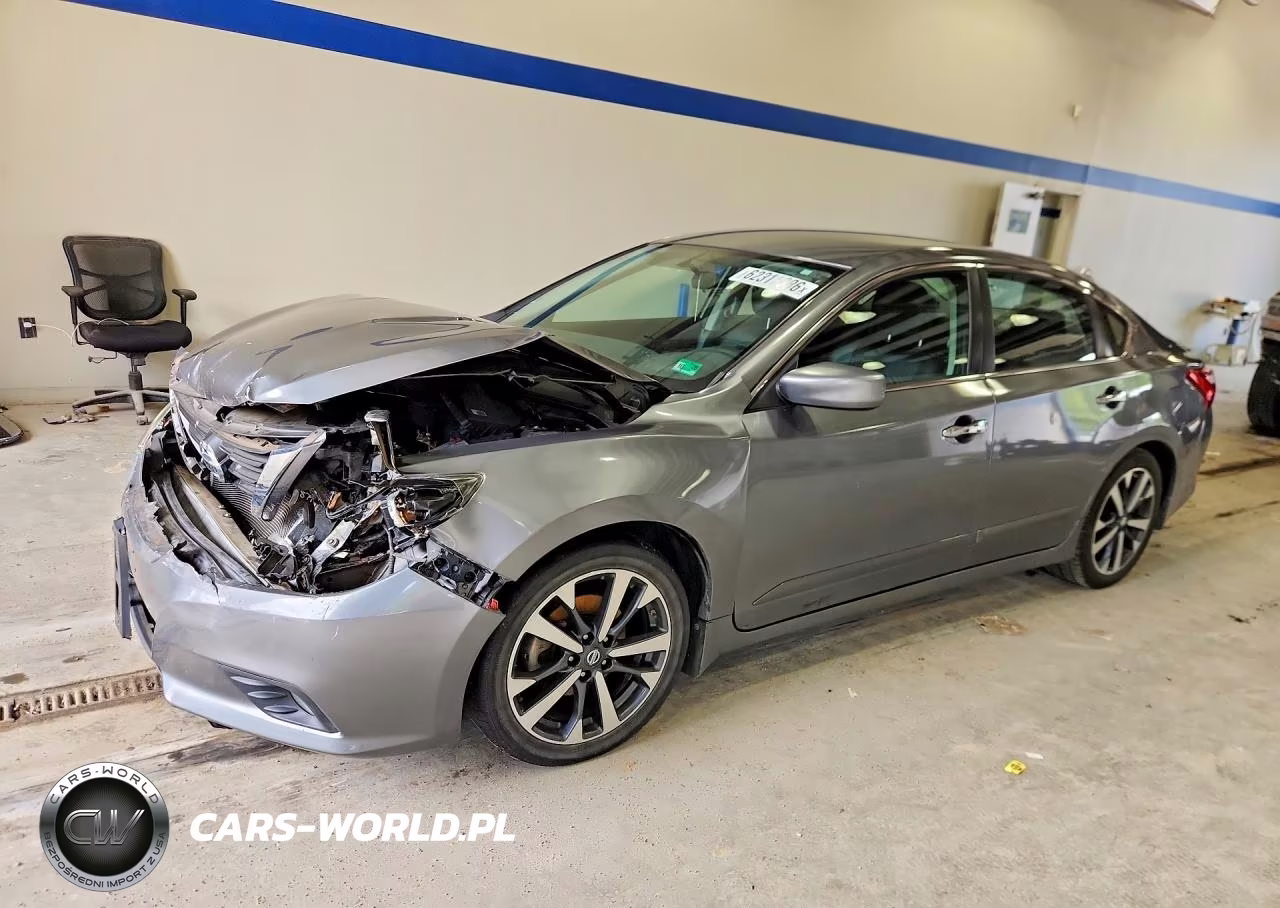 2016 Nissan Altima 2.5 Sr – zdjęcie 1 z 12
