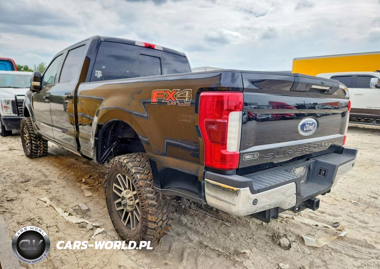 2018 Ford F-250 Lariat VIN:1FT7W2BT3JEC06255 - 2