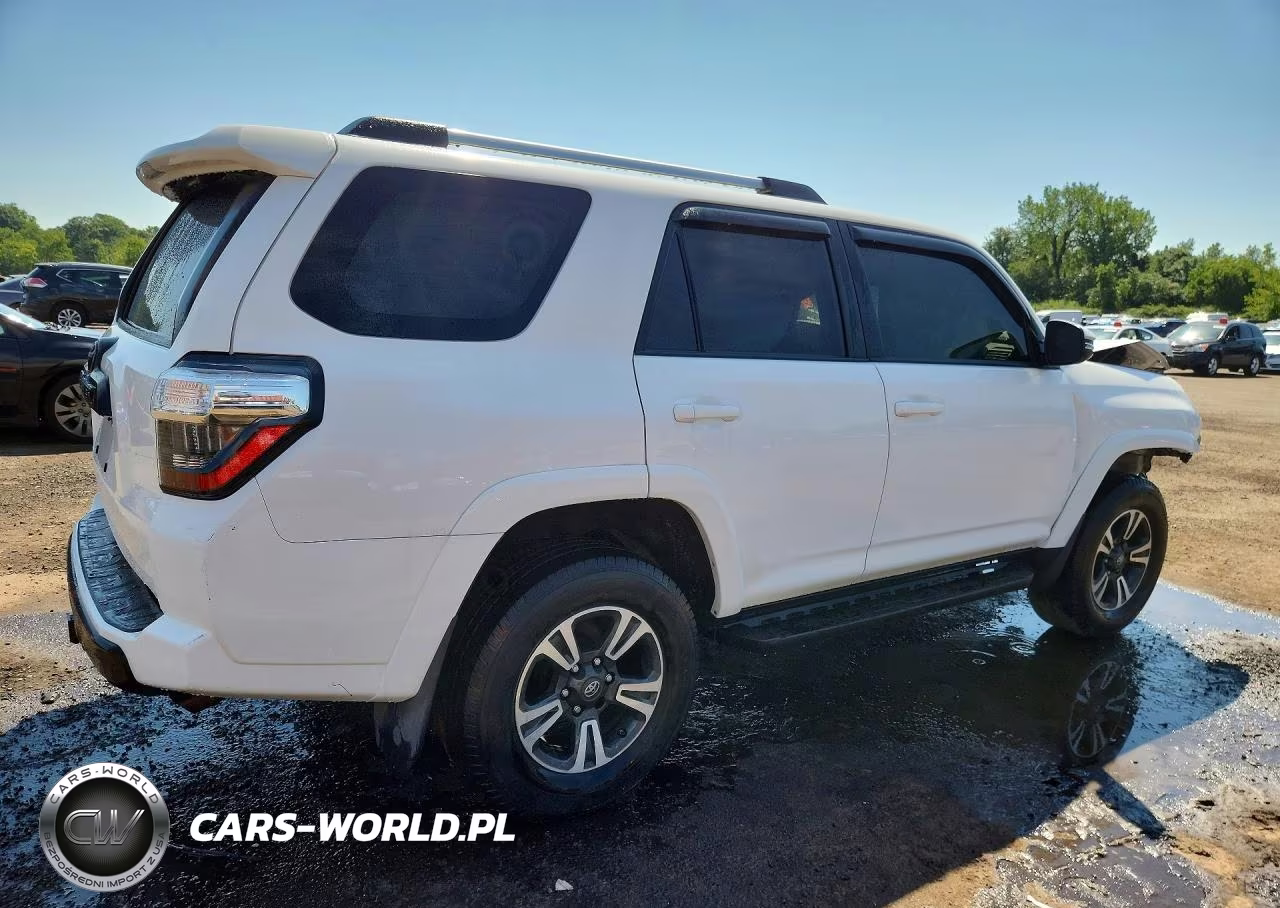 2016 Toyota 4Runner Trail Premium VIN:JTEBU5JR7G5351844 - 3