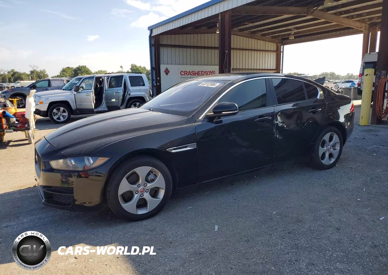 2017 Jaguar Xe