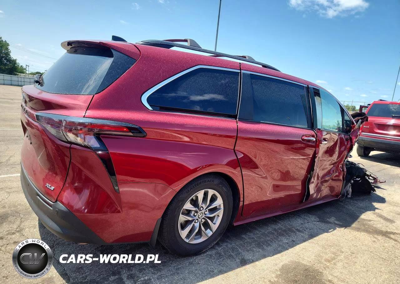 2025 Toyota Sienna Xle 7-Passenger VIN:5TDJRKECXSS252864 - 3