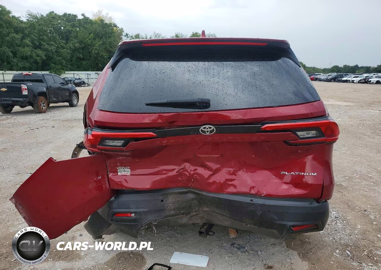 2024 Toyota Grand Highlander Platinum VIN:5TDAAAB52RS044382 - 6