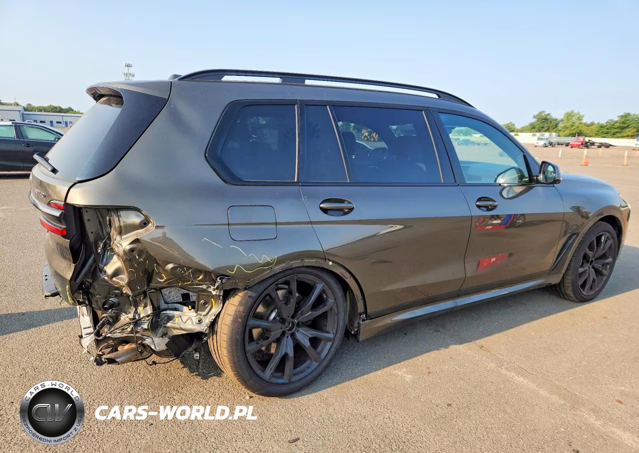 2026 BMW X7 xDrive40I VIN:5UX23EM02T9309054 - 3