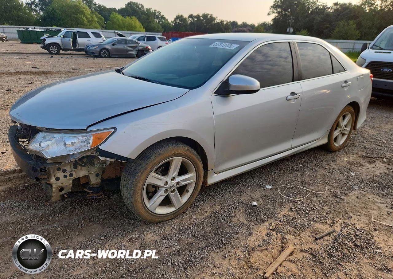 2014 Toyota Camry Se – zdjęcie 1 z 12