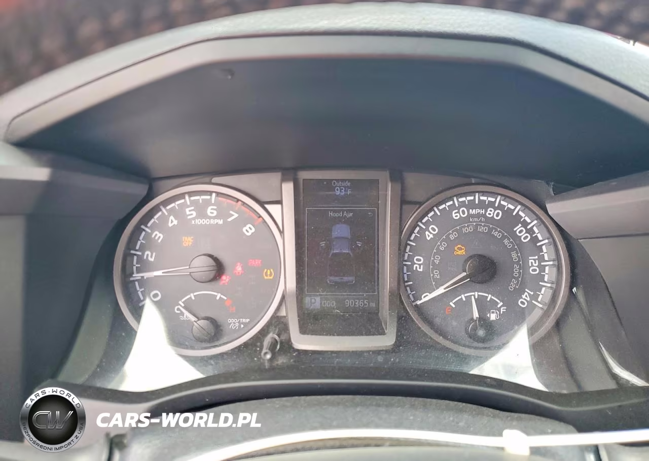 2018 Toyota Tacoma Trd Sport VIN:5TFAZ5CN9JX064917 - 9