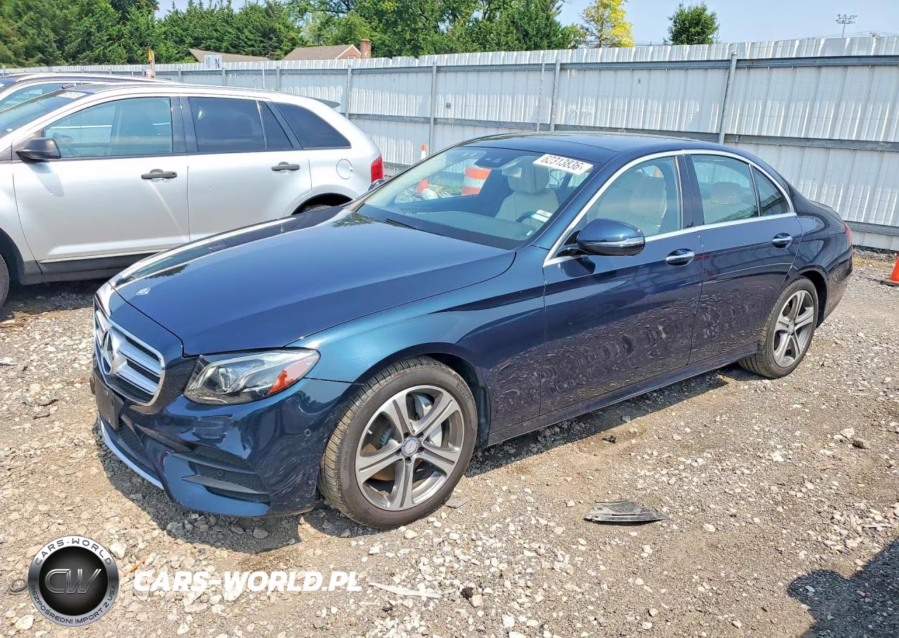 2017 Mercedes-Benz E 300 4Matic – zdjęcie 1 z 12