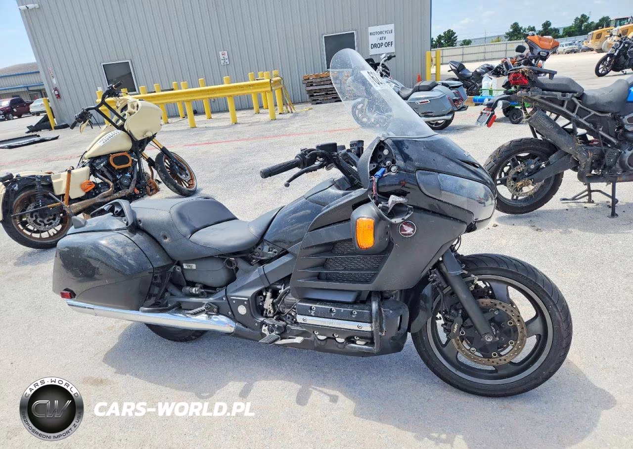 2013 Honda Gl1800 B