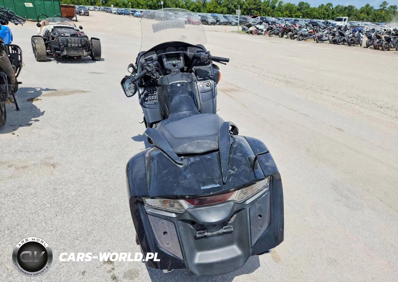 2013 Honda Gl1800 B VIN:JH2SC6812DK002107 - 4