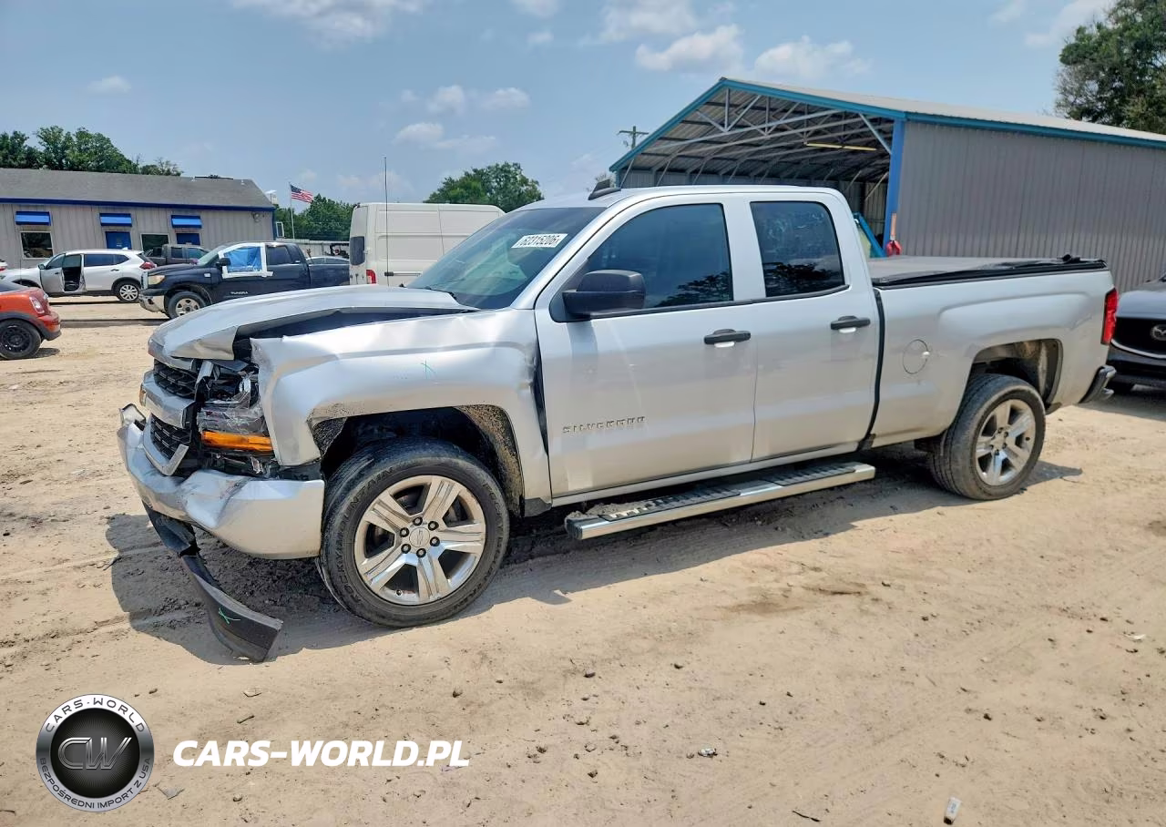 2018 Chevrolet Silverado C1500 Custom – zdjęcie 1 z 12