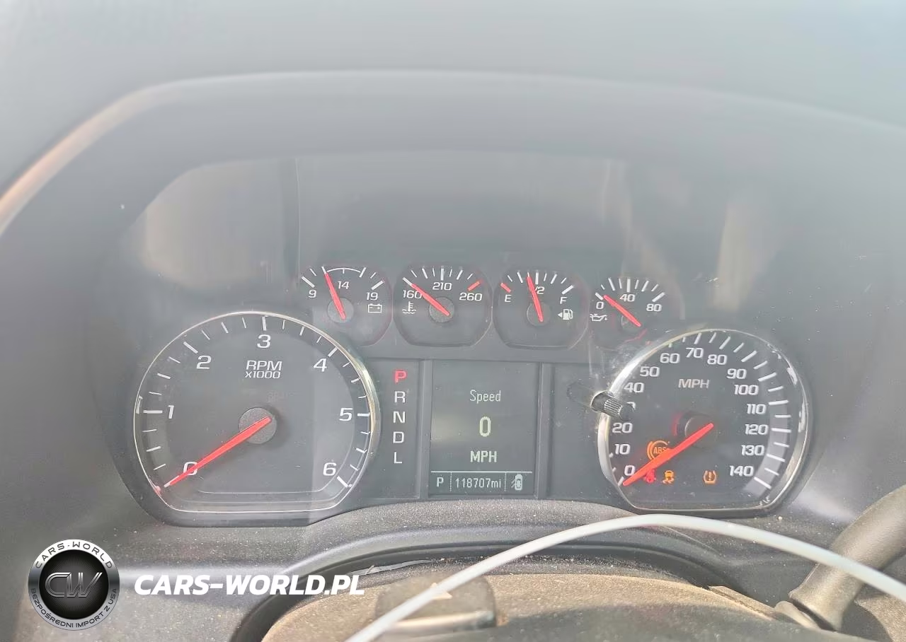 2018 Chevrolet Silverado C1500 Custom VIN:1GCRCPEH0JZ272843 - 9