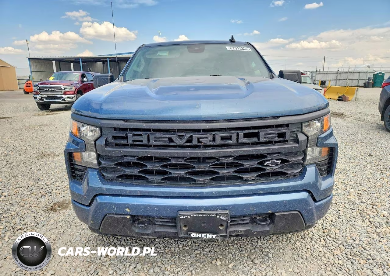 2024 Chevrolet Silverado K1500 Custom VIN:1GCPDBEKXRZ372821 - 5