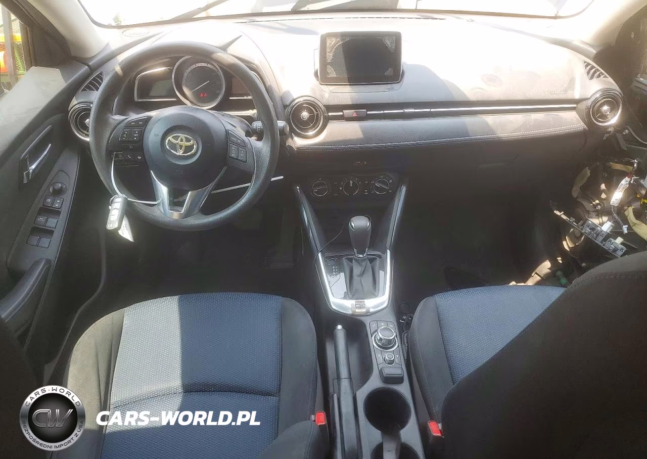 2017 Toyota Yaris Ia Base VIN:3MYDLBYV3HY183496 - 8