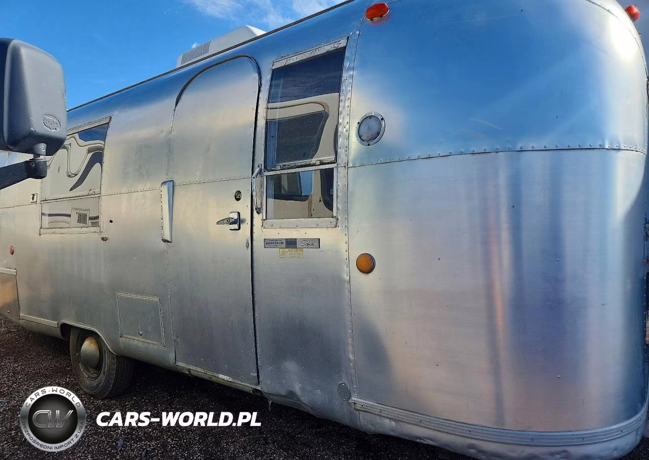 1968 Airstream Land Yacht Camper VIN:0228J261 - 10