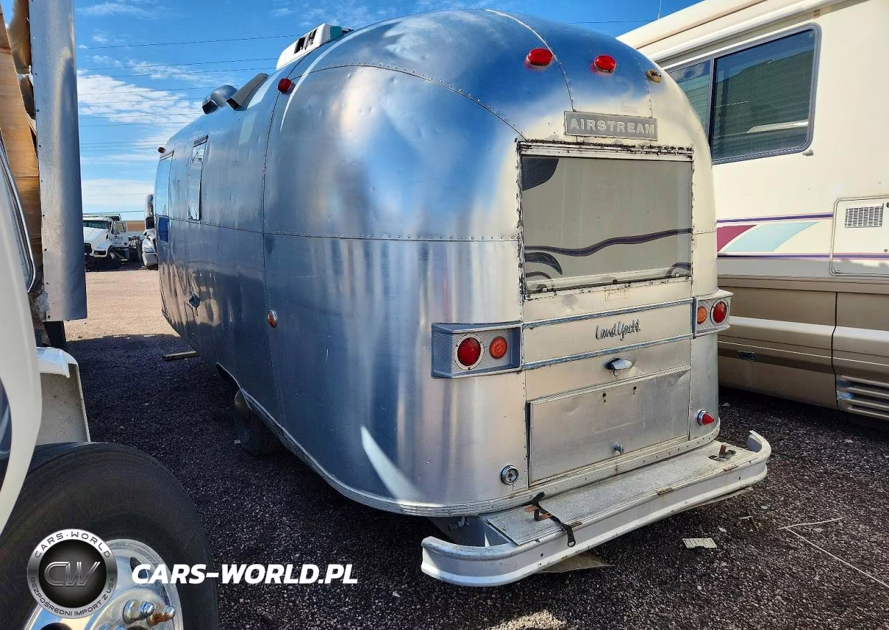 1968 Airstream Land Yacht Camper VIN:0228J261 - 3