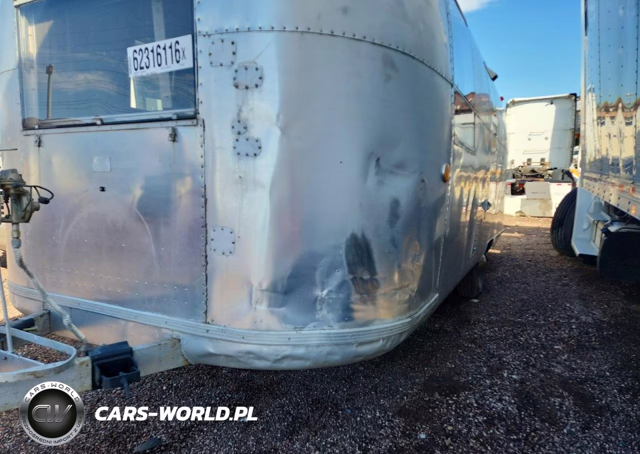 1968 Airstream Land Yacht Camper VIN:0228J261 - 9