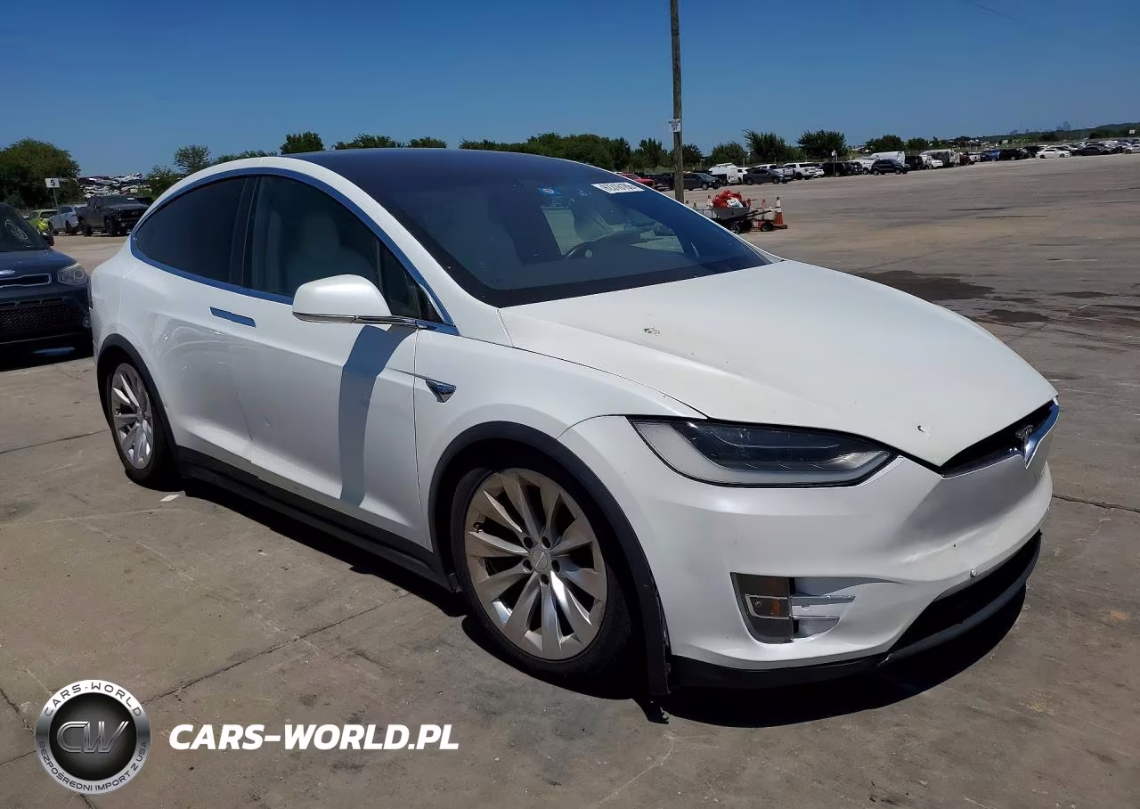 2020 Tesla Model X VIN:5YJXCDE26LF231868 - 4