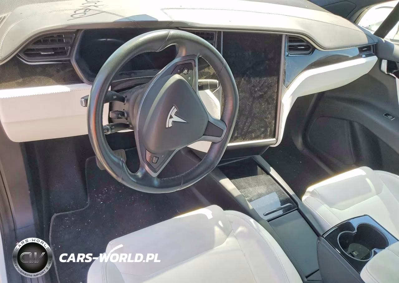 2020 Tesla Model X VIN:5YJXCDE26LF231868 - 8