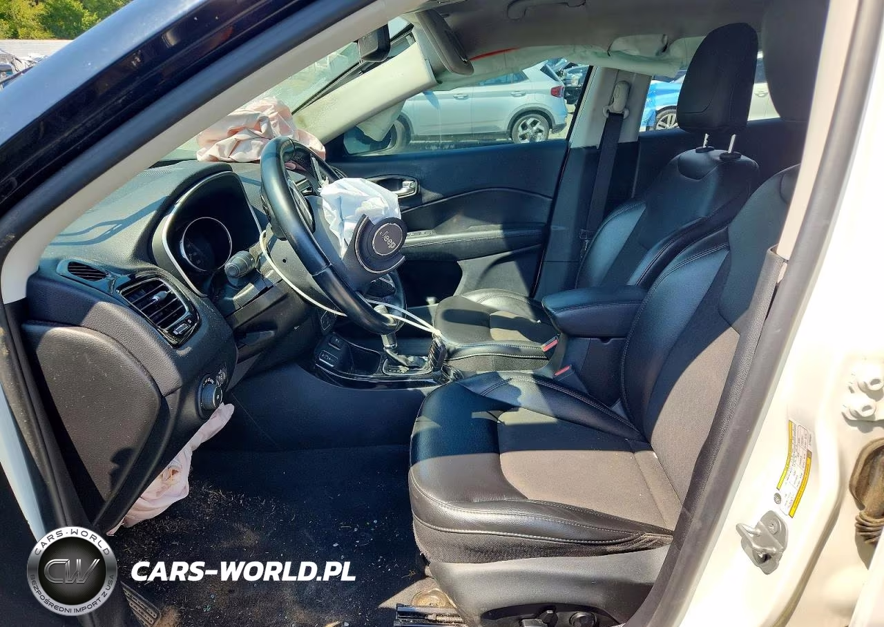 2020 Jeep Compass Latitude VIN:3C4NJCBB9LT102827 - 7
