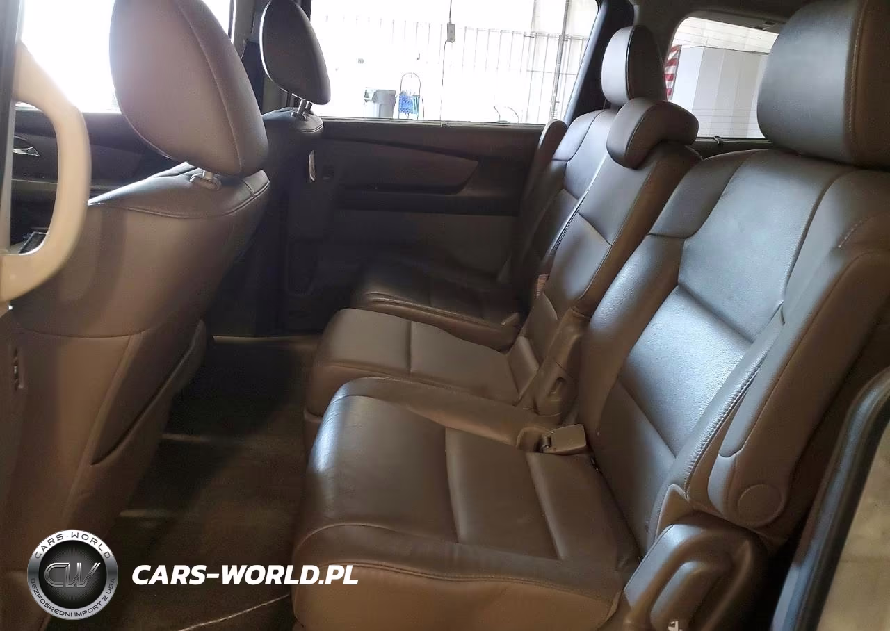 2015 Honda Odyssey Touring VIN:5FNRL5H97FB062519 - 11