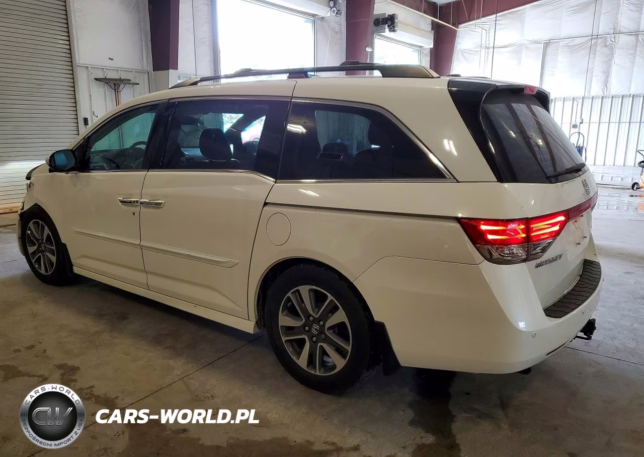 2015 Honda Odyssey Touring VIN:5FNRL5H97FB062519 - 2