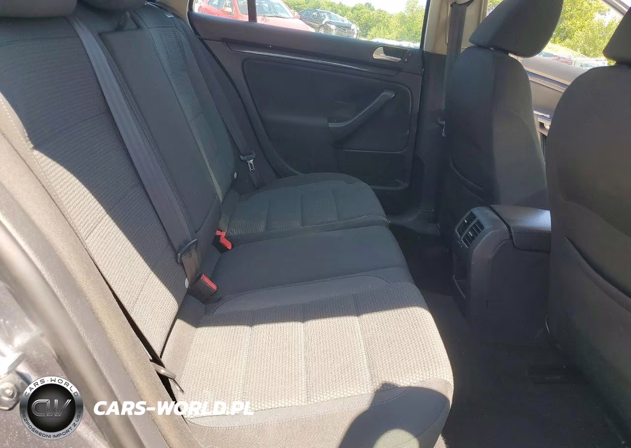 2013 Volkswagen Jetta S VIN:3VWKP7AJ0DM694998 - 10