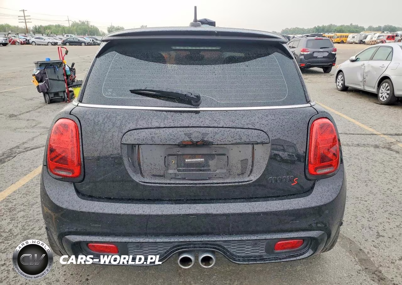 2020 Mini Cooper S VIN:WMWXR5C07L2L65858 - 6