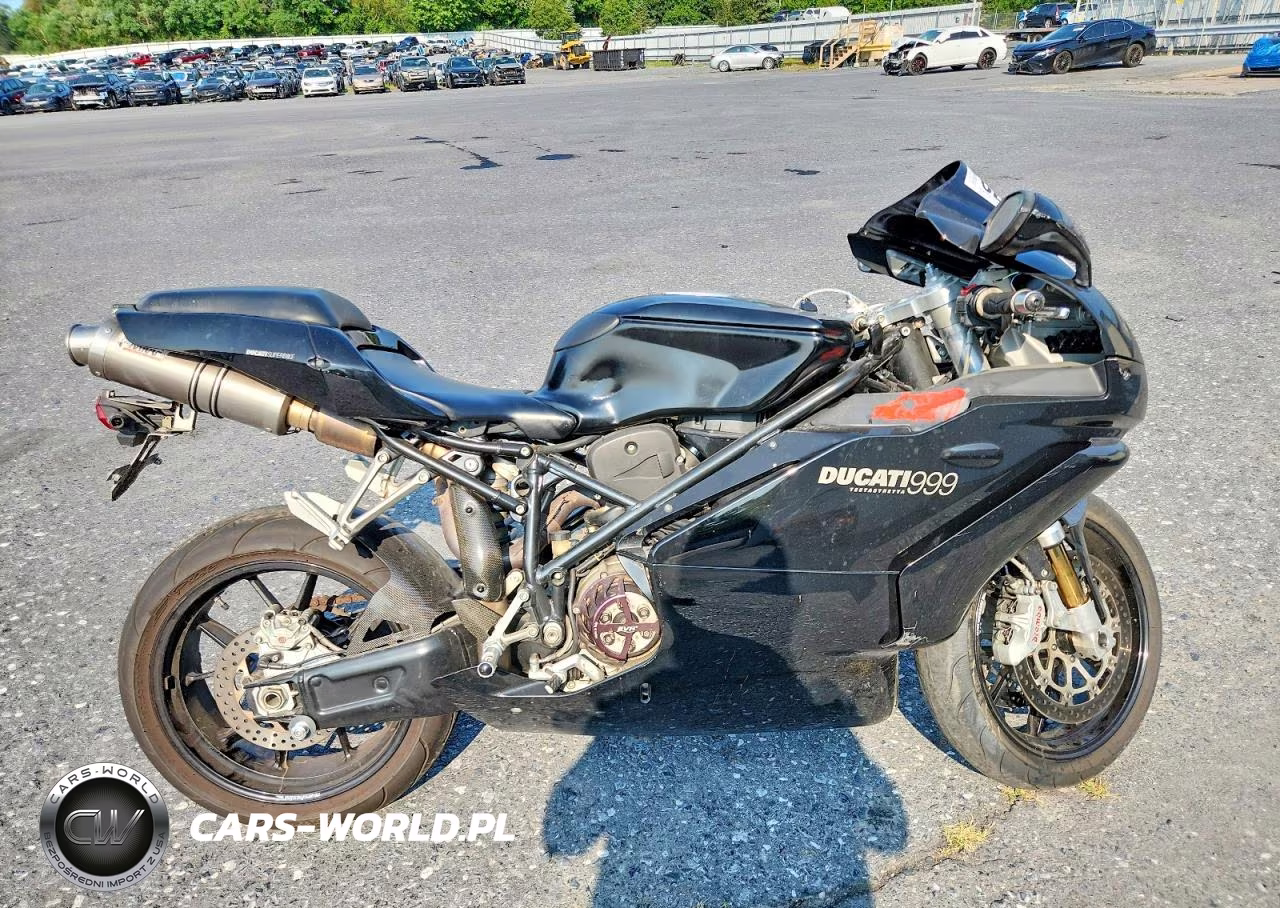 2005 Ducati 999 – zdjęcie 1 z 9