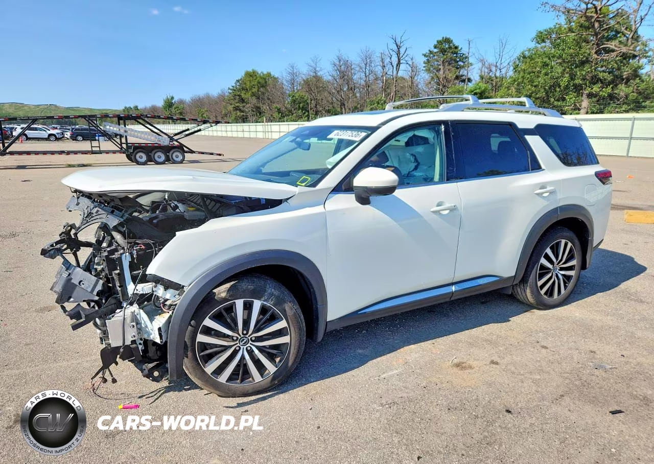 2024 Nissan Pathfinder Platinum