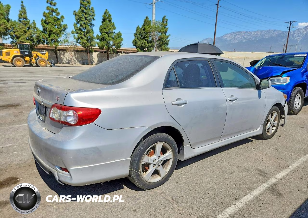2011 Toyota Corolla S VIN:2T1BU4EE1BC681660 - 3