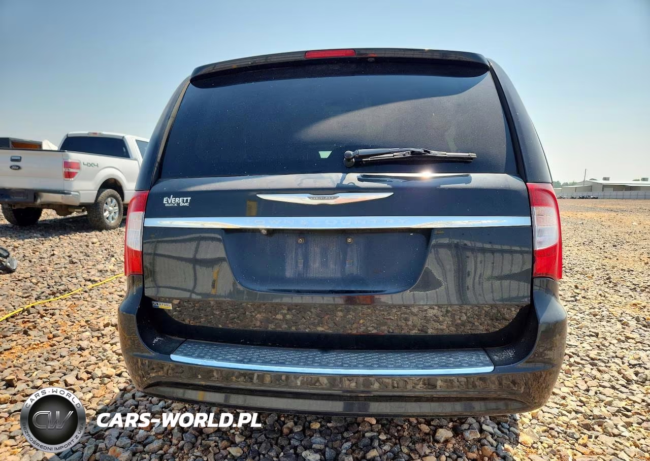 2016 Chrysler Town & Country Touring VIN:2C4RC1BG1GR165411 - 6