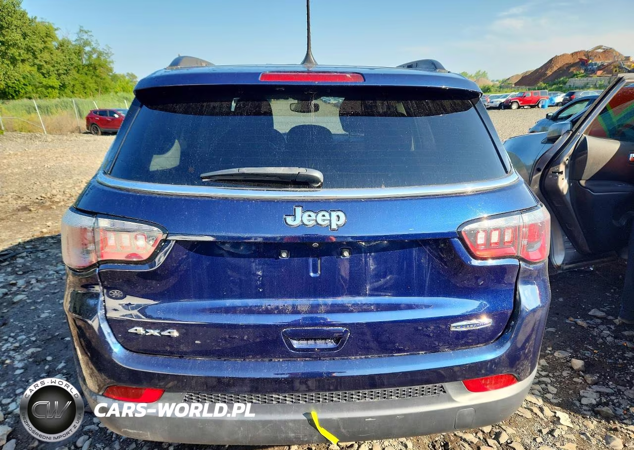 2018 Jeep Compass Latitude VIN:3C4NJDBB5JT397234 - 6