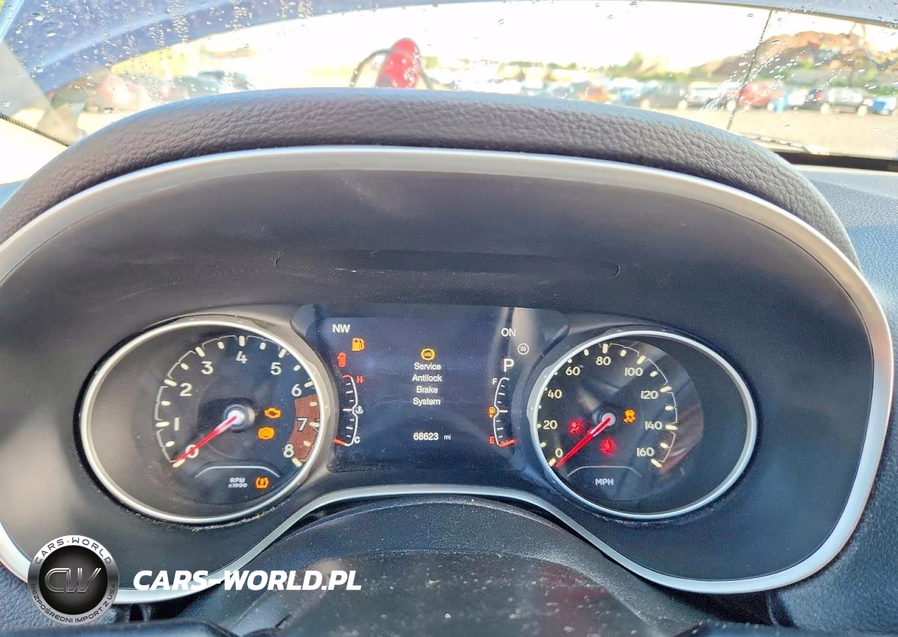 2018 Jeep Compass Latitude VIN:3C4NJDBB5JT397234 - 9