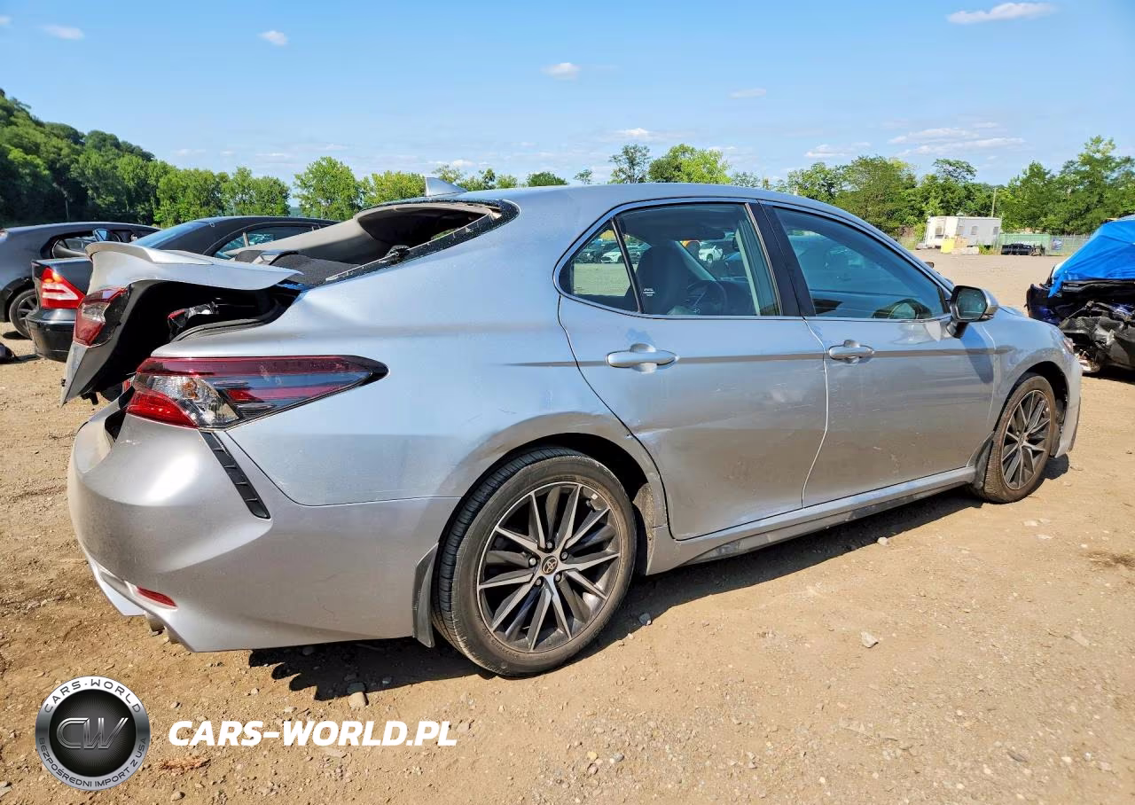 2023 Toyota Camry Se VIN:4T1T11AK1PU834132 - 3