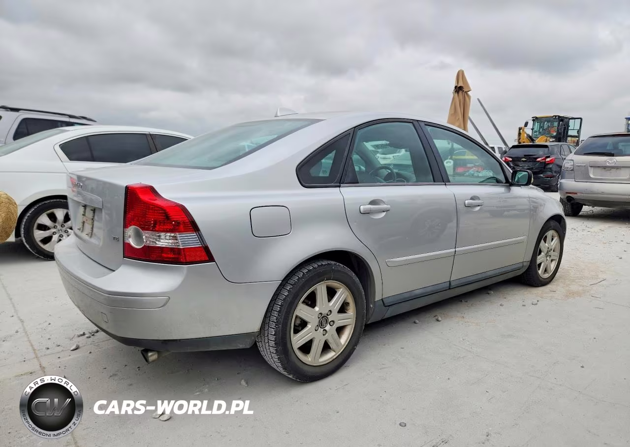 2005 Volvo S40 T5 VIN:YV1MS682952118445 - 3