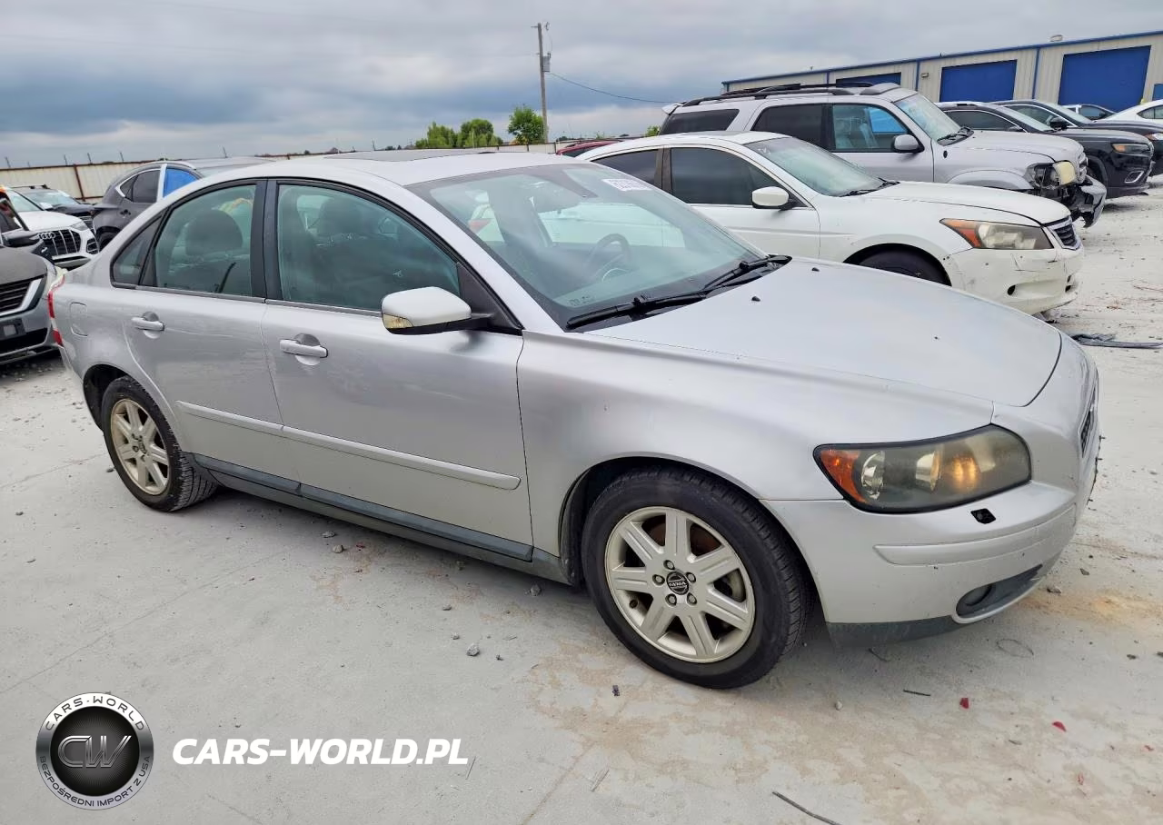 2005 Volvo S40 T5 VIN:YV1MS682952118445 - 4